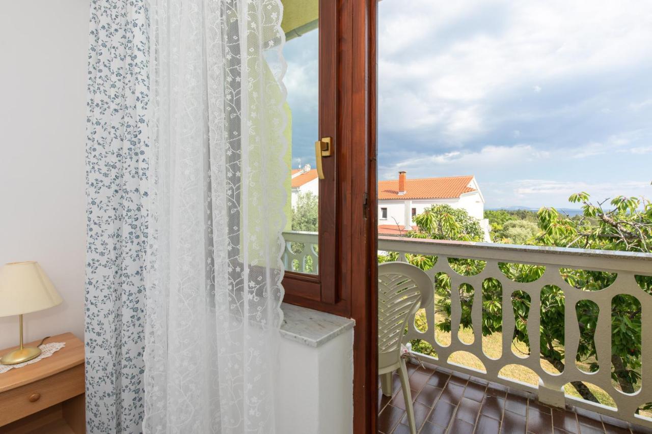 Apartment Drago *Cosy & Close To The Beach! Крк Экстерьер фото