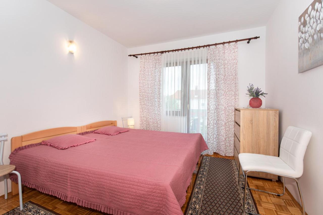 Apartment Drago *Cosy & Close To The Beach! Крк Экстерьер фото